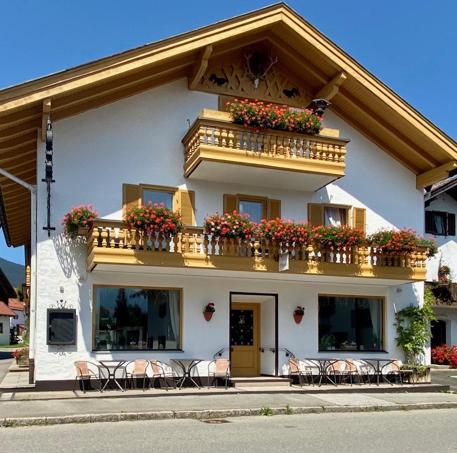 Gaestehaus U Ferienwohnungen Veronika Incl Fruehstuecksbuffet Und Koenigscard Mit 200 Kostenlosen Attraktionen Unterammergau Ngoại thất bức ảnh